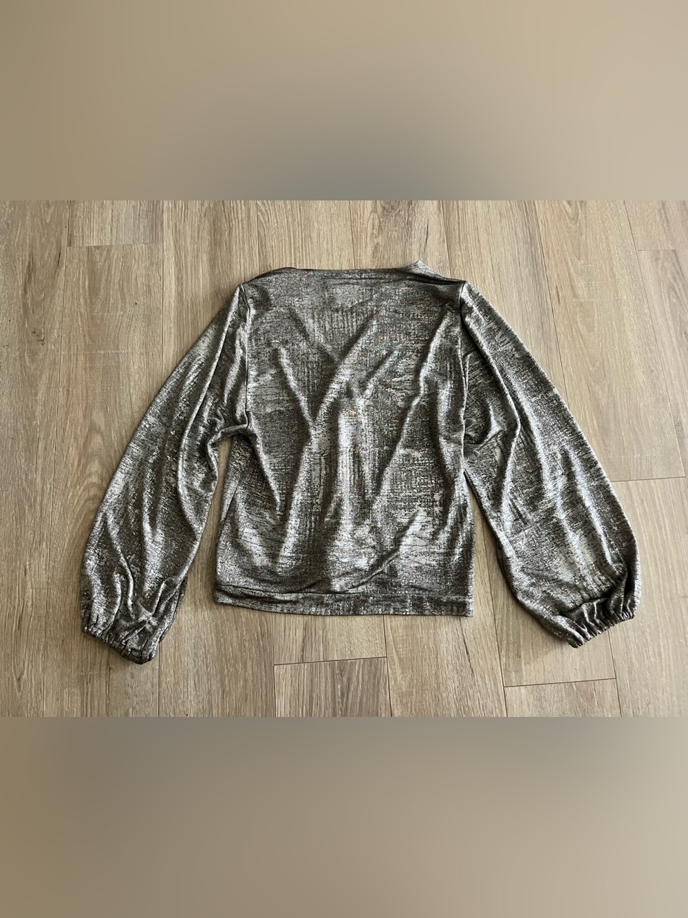 Anthropologie Carys Silver Metallic Dolman Top - Size XS - Picture 7 of 7
